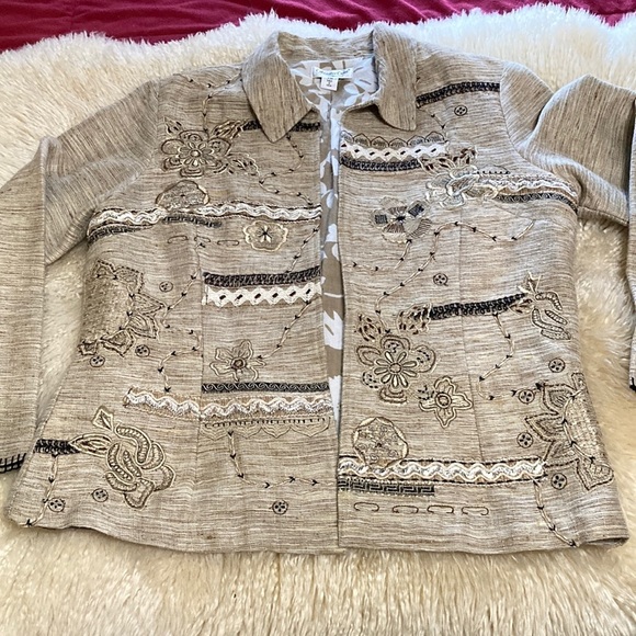 Embroidered Women's Jacket in beige - Picture 1 of 11